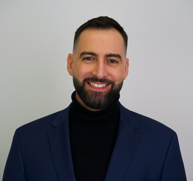 Elias Elgin Esen, Gründer von Powercall